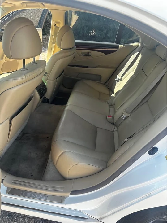 2008 Lexus LS 4th Gen - Image 11 of 15