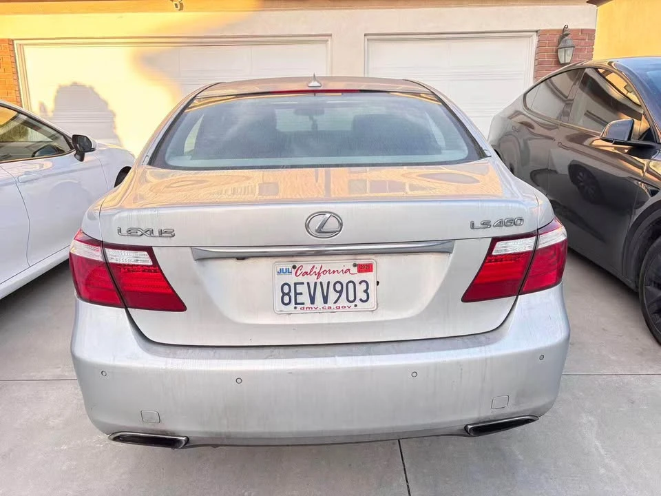 2008 Lexus LS 4th Gen - Image 2 of 10