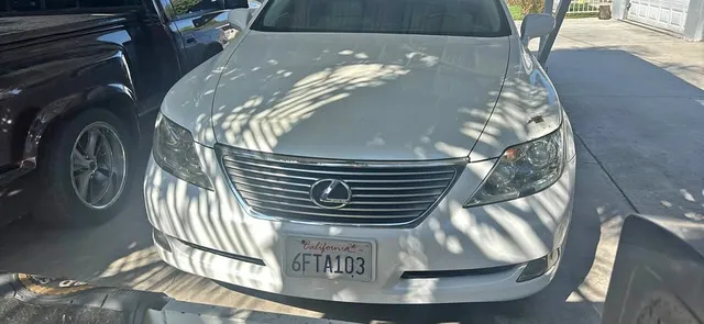 2008 Lexus LS 460 Sedan 4D