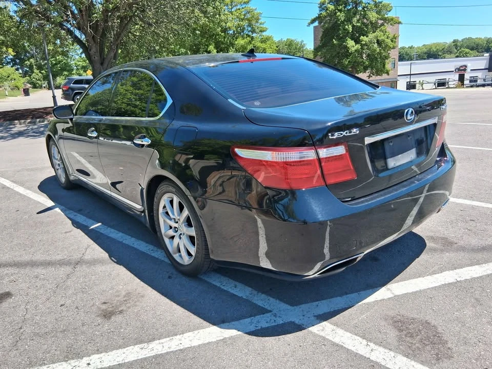 2008 Lexus LS 4th Gen - Image 3 of 10