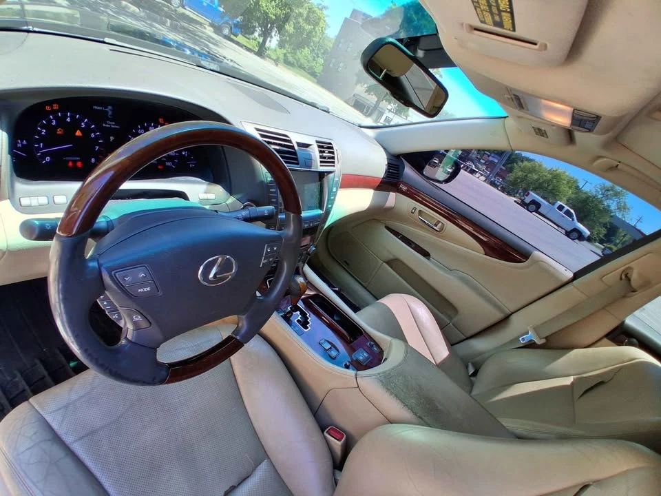 2008 Lexus LS 4th Gen - Image 6 of 10