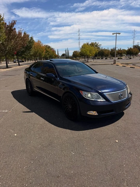 2008 Lexus LS 4th Gen - Image 3 of 5