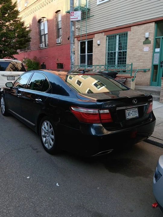 2008 Lexus LS 4th Gen - Image 2 of 6