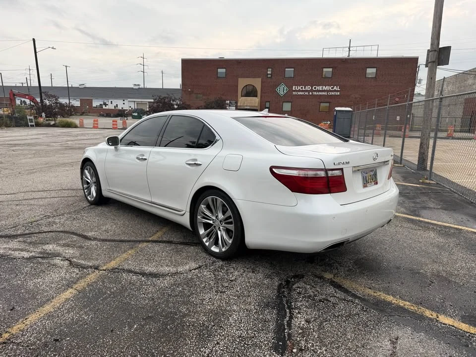 2008 Lexus LS 4th Gen - Image 4 of 15