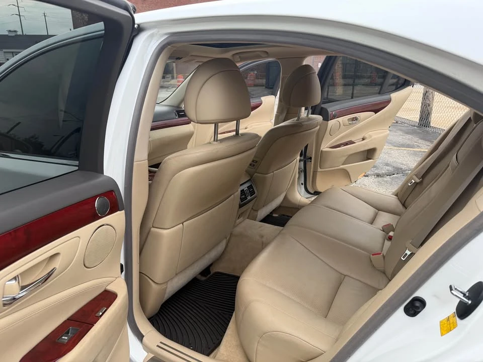 2008 Lexus LS 4th Gen - Image 10 of 15