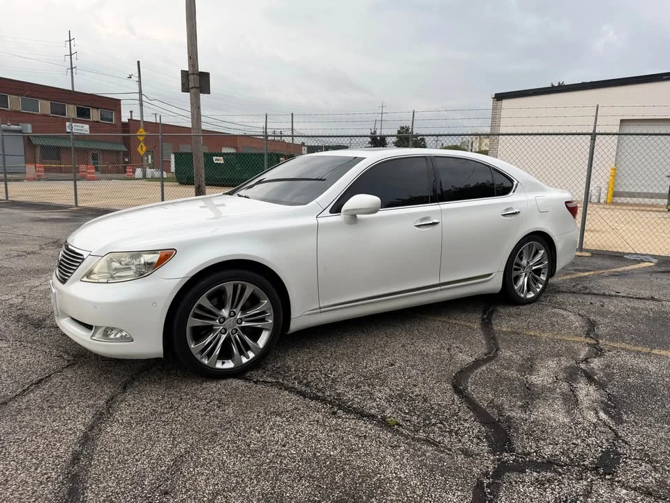 2008 Lexus LS 4th Gen - Image 3 of 15
