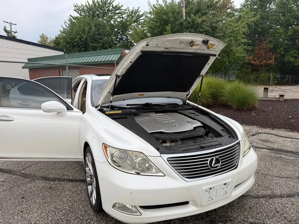 2008 Lexus LS 4th Gen - Image 13 of 15