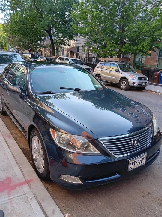 2008 Lexus LS 4th Gen - Image 4 of 6