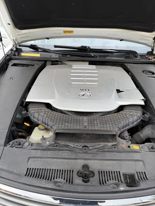 2008 Lexus LS 4th Gen - Image 12 of 15