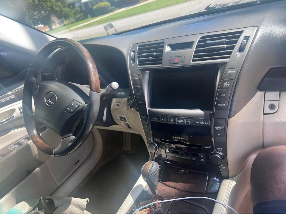 2008 Lexus LS 4th Gen - Image 4 of 6