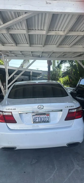 2008 Lexus LS 4th Gen - Image 3 of 4