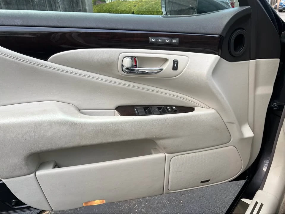 2008 Lexus LS 4th Gen - Image 15 of 20