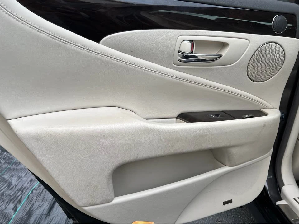 2008 Lexus LS 4th Gen - Image 17 of 20