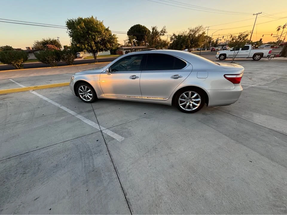 2008 Lexus LS 4th Gen - Image 2 of 13