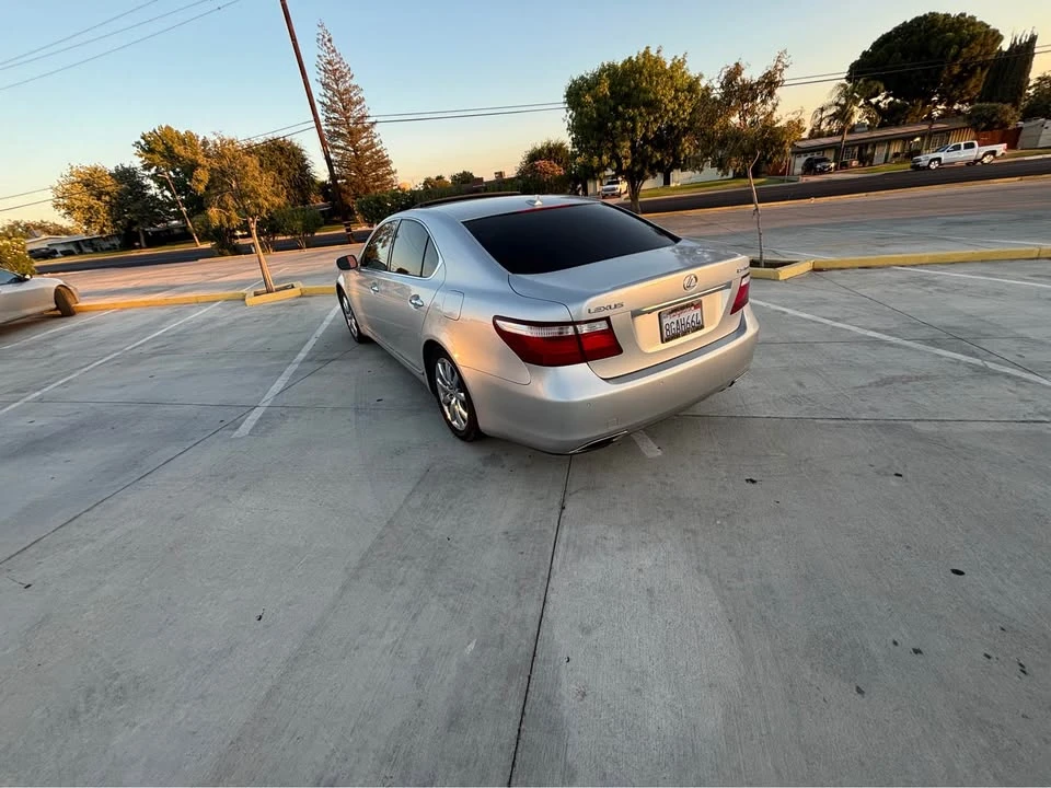 2008 Lexus LS 4th Gen - Image 3 of 13