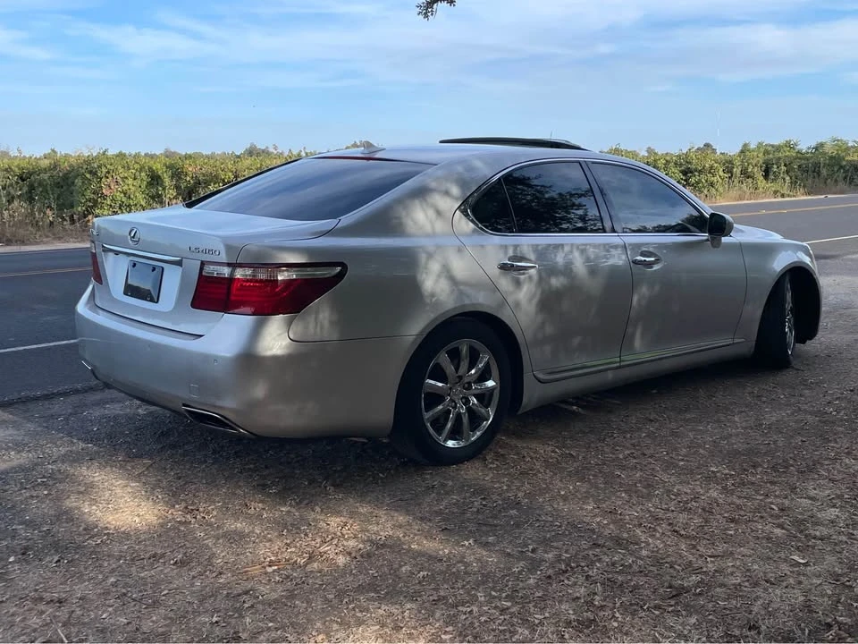 2008 Lexus LS 4th Gen - Image 3 of 12