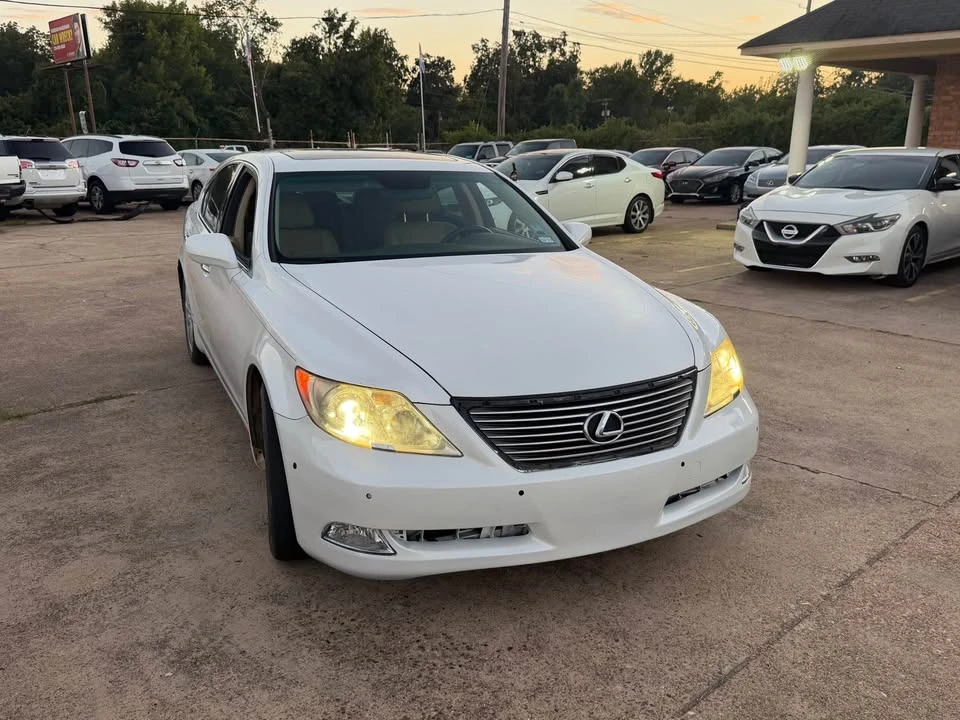 2008 Lexus LS 4th Gen - Image 3 of 11