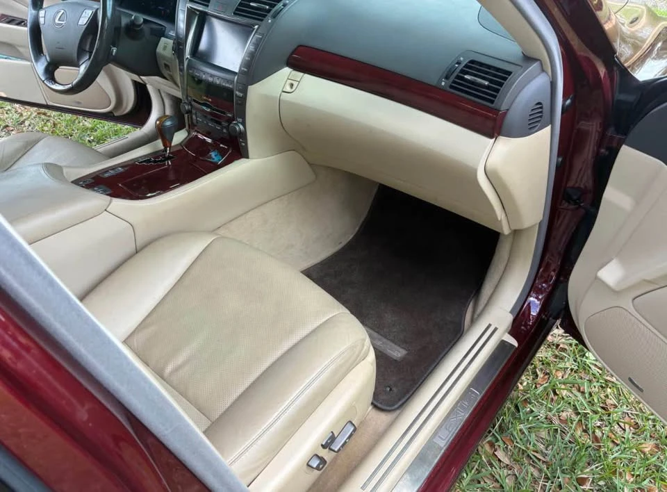 2008 Lexus LS 4th Gen - Image 8 of 9