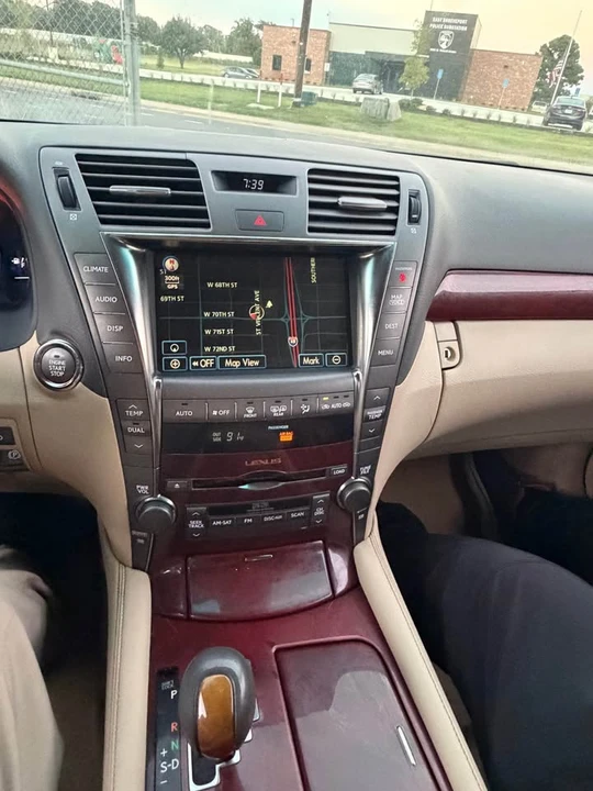 2008 Lexus LS 4th Gen - Image 11 of 11