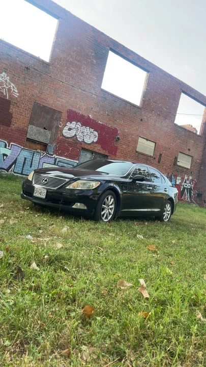 2008 Lexus LS 4th Gen - Image 5 of 9