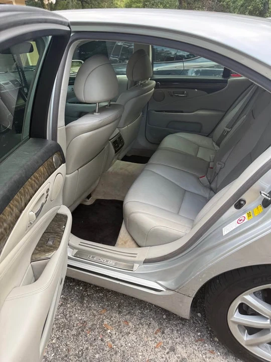 2008 Lexus LS 4th Gen - Image 14 of 19