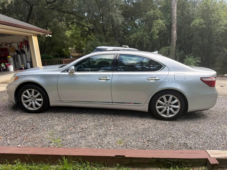 2008 Lexus LS 4th Gen - Image 5 of 19