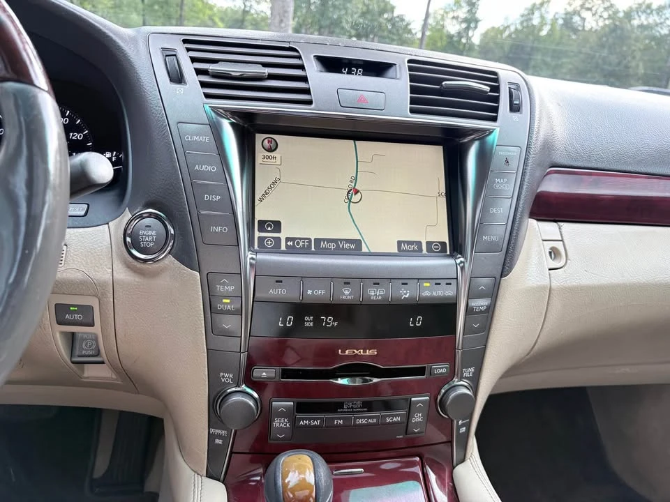 2008 Lexus LS 4th Gen - Image 16 of 19