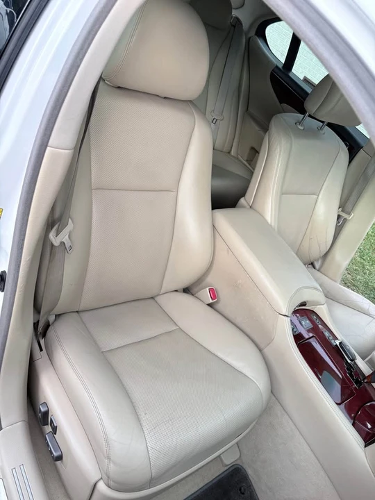 2008 Lexus LS 4th Gen - Image 11 of 19