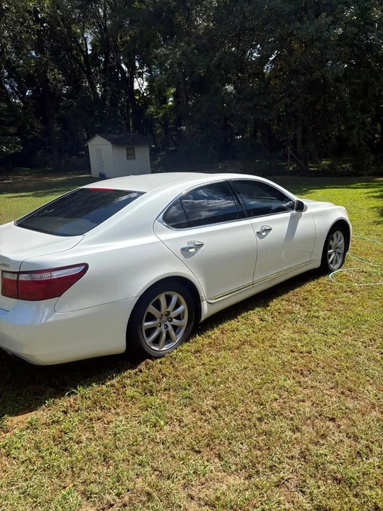 2008 Lexus LS 4th Gen - Image 5 of 5