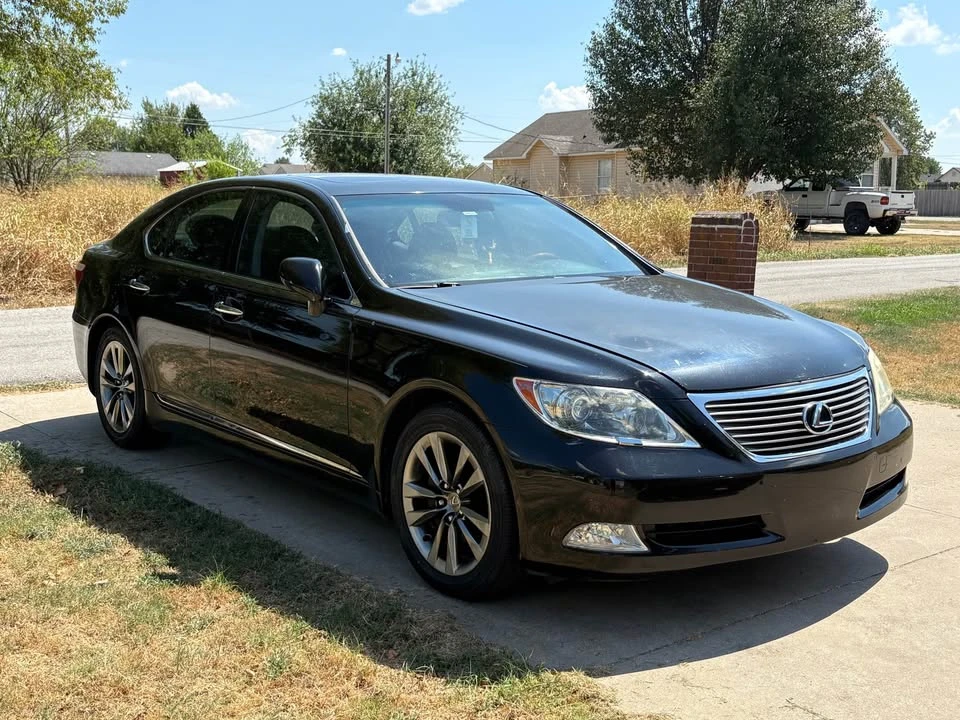 2008 Lexus LS 4th Gen - Image 2 of 20