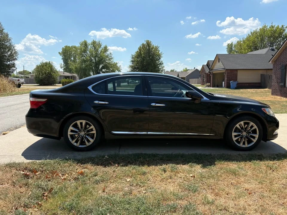 2008 Lexus LS 4th Gen - Image 3 of 20