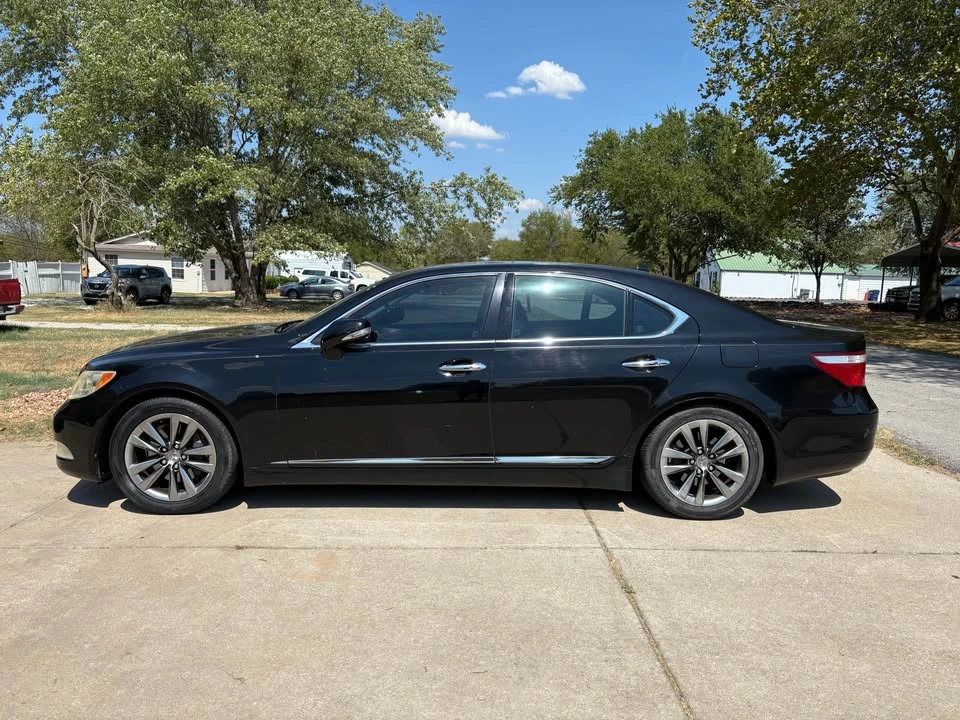 2008 Lexus LS 4th Gen - Image 7 of 20