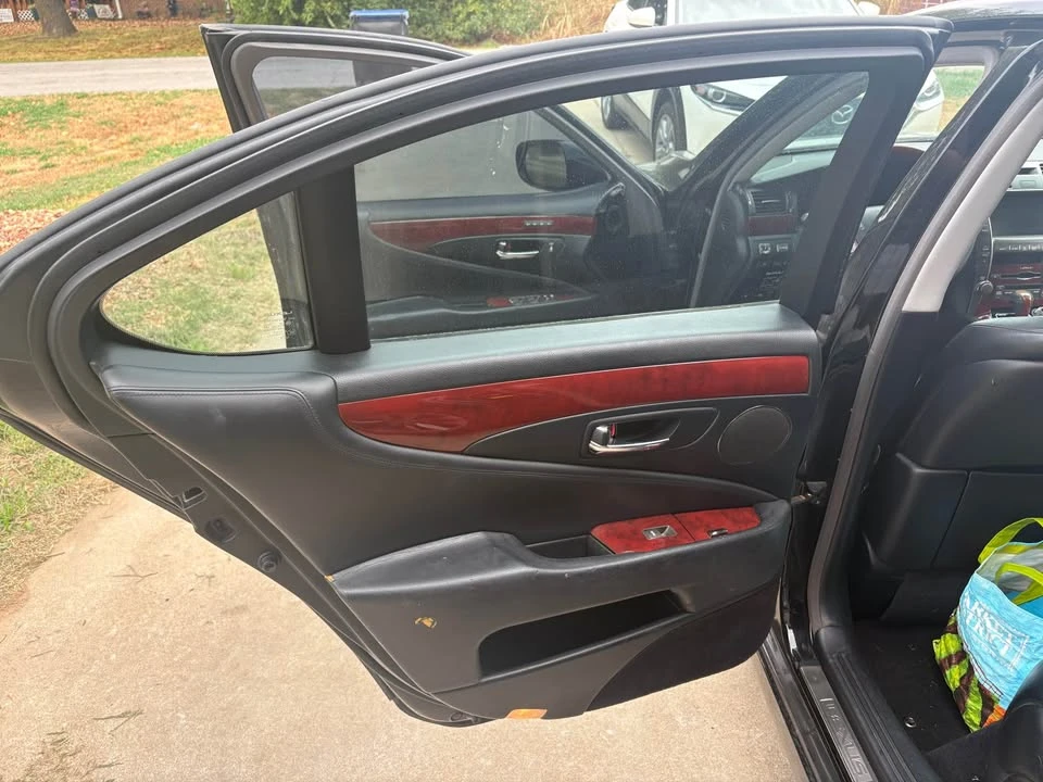 2008 Lexus LS 4th Gen - Image 17 of 20