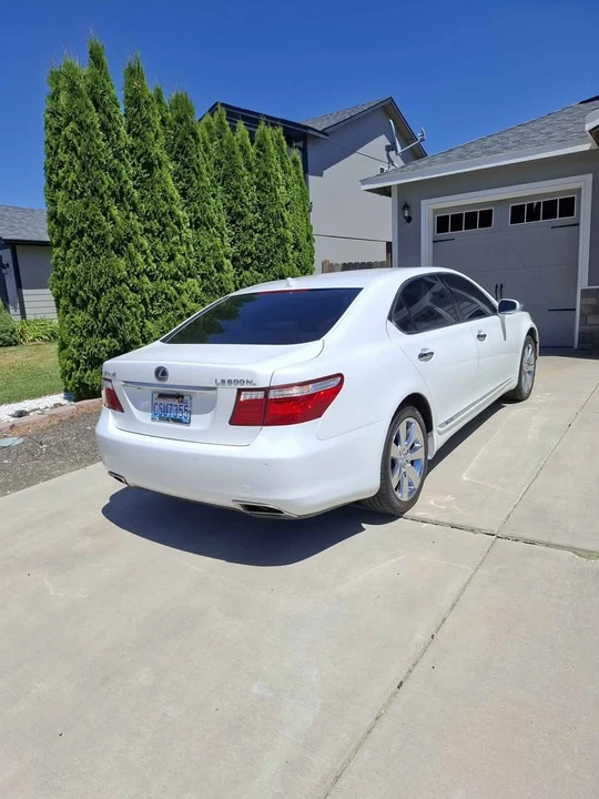 2008 Lexus LS 4th Gen - Image 5 of 7
