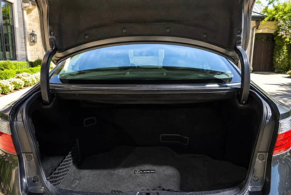 2008 Lexus LS 4th Gen - Image 14 of 16