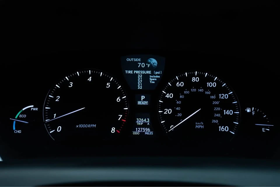 2008 Lexus LS 4th Gen - Image 15 of 19