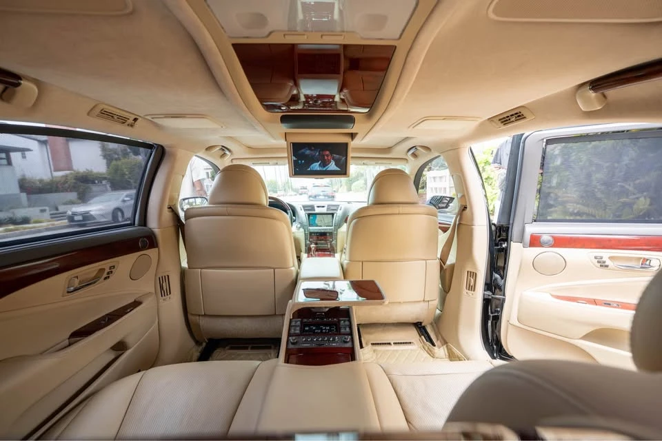 2008 Lexus LS 4th Gen - Image 13 of 19