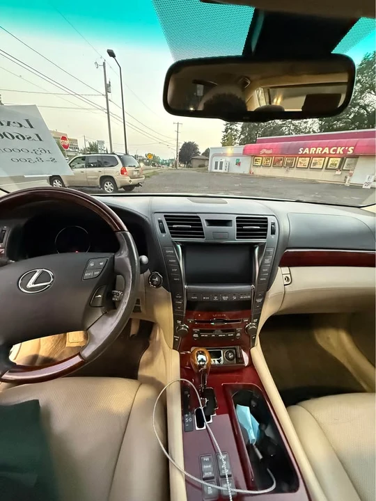 2008 Lexus LS 4th Gen - Image 6 of 9