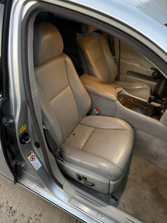 2008 Lexus LS 4th Gen - Image 11 of 14