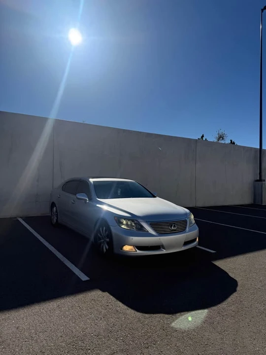 2008 Lexus LS 4th Gen - Image 3 of 14