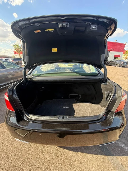2008 Lexus LS 4th Gen - Image 9 of 10