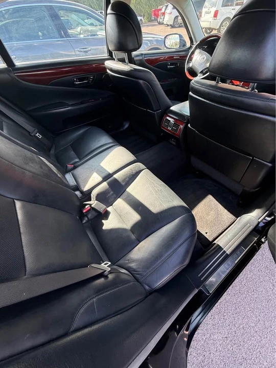 2008 Lexus LS 4th Gen - Image 7 of 10