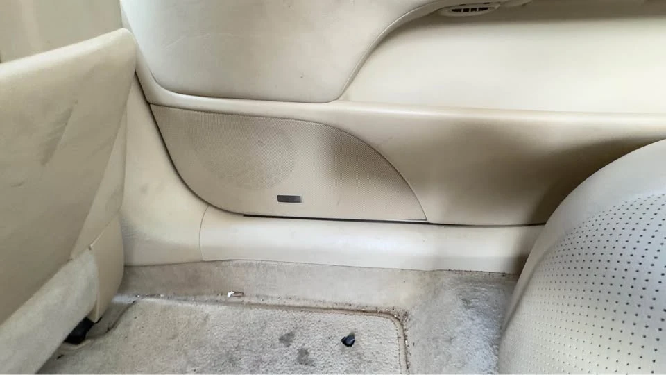 2008 Lexus LS 4th Gen - Image 13 of 17
