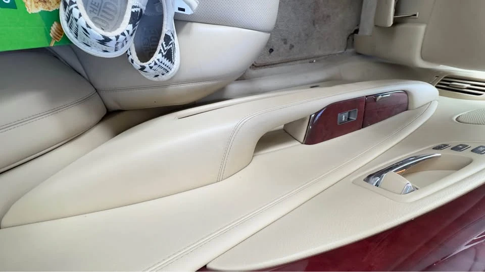 2008 Lexus LS 4th Gen - Image 12 of 17