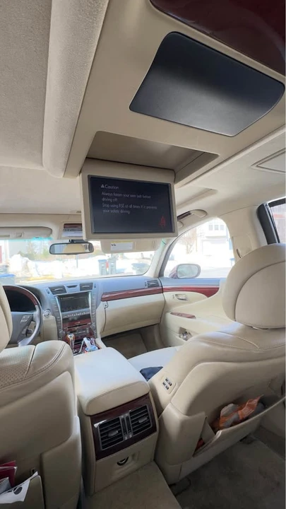 2008 Lexus LS 4th Gen - Image 15 of 17