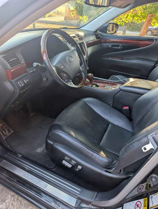 2008 Lexus LS 4th Gen - Image 3 of 18