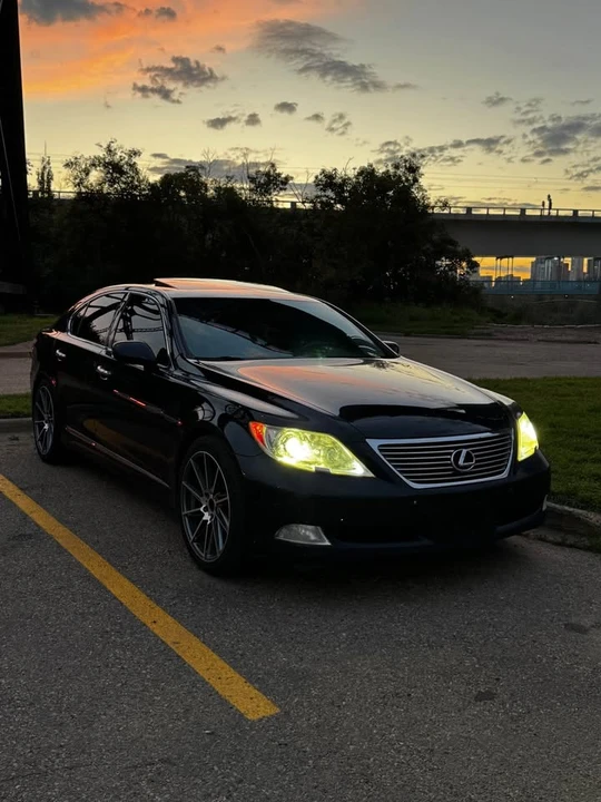 2008 Lexus LS 4th Gen - Image 3 of 20