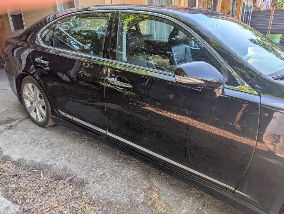 2008 Lexus LS 4th Gen - Image 16 of 18