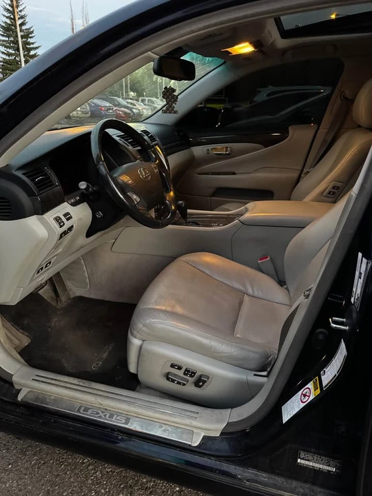 2008 Lexus LS 4th Gen - Image 18 of 20