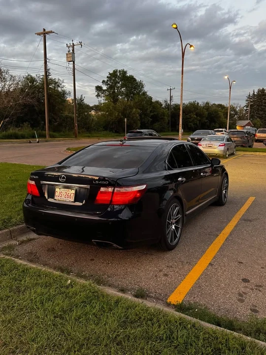 2008 Lexus LS 4th Gen - Image 5 of 20
